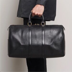 Authentic Louis Vuitton unisex Keepall 45 black Epi travel bag duffle bag